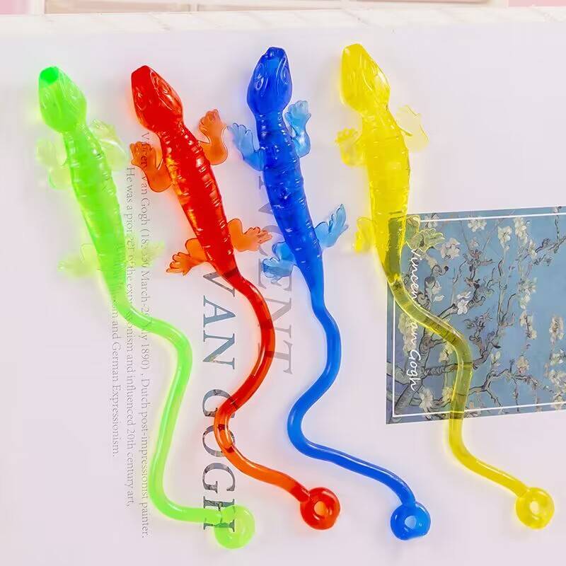 Ten geckos sticky